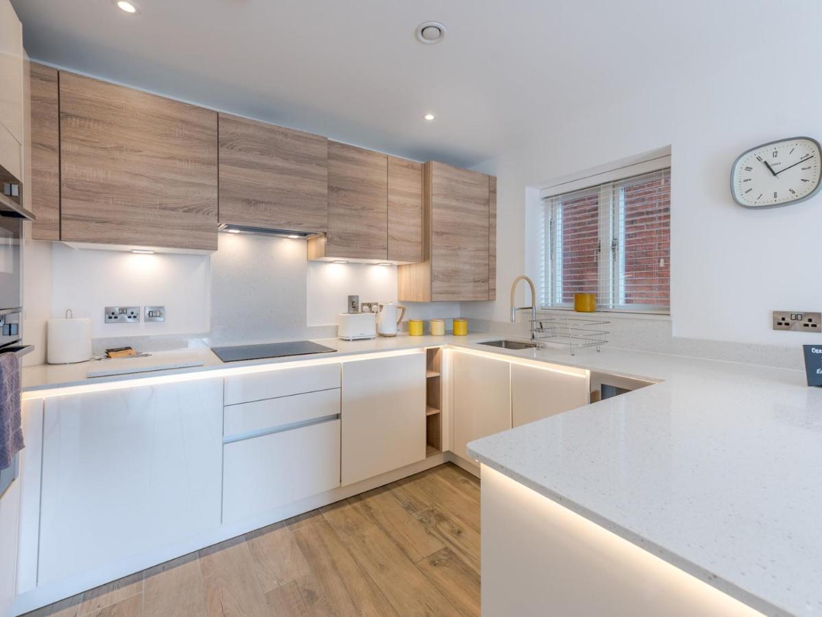 Pass The Keys 1 Bed Albury Contemporary Apartment With Secure Parking Shrewsbury Eksteriør billede